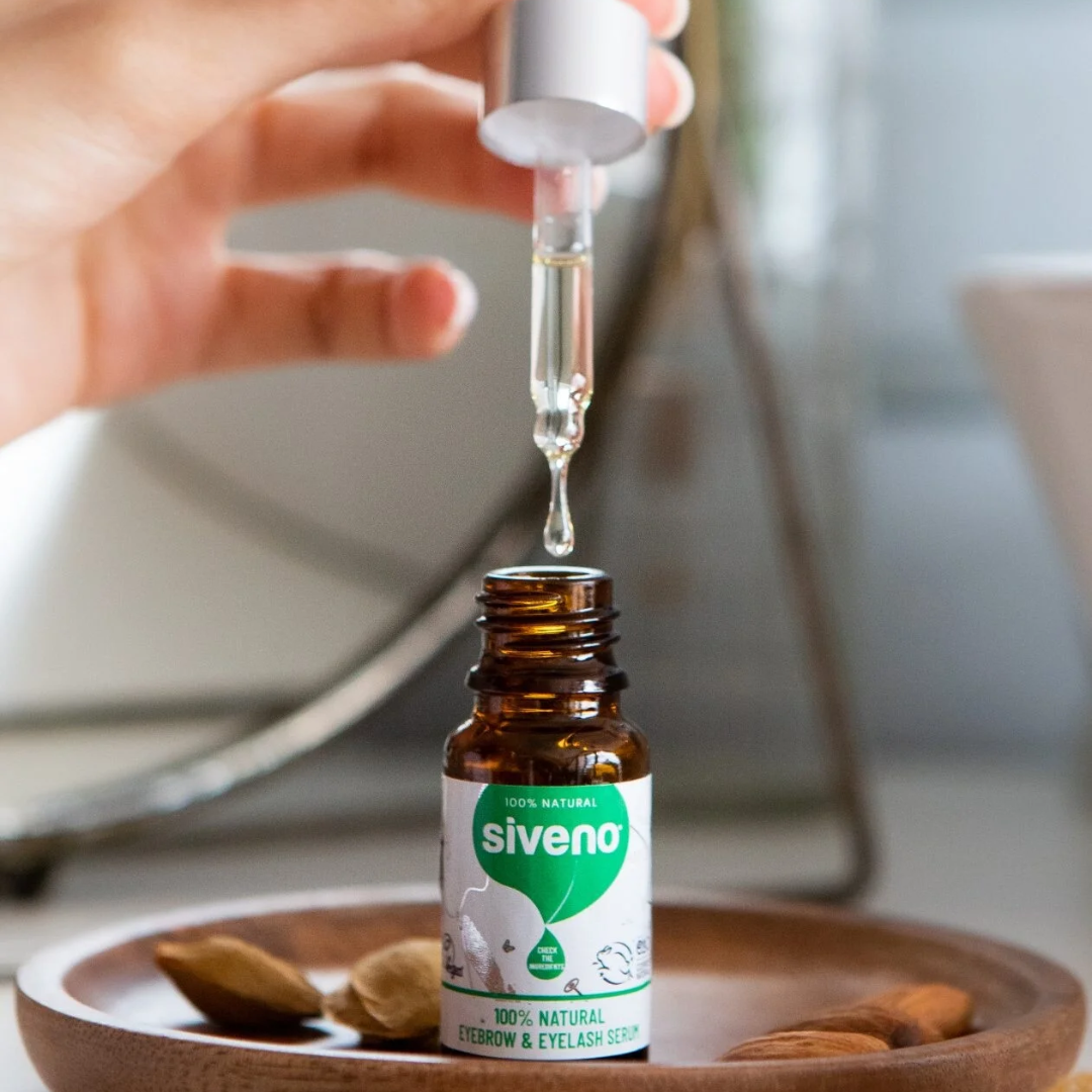 Natürliches Wimpernserum und Augenbrauenserum